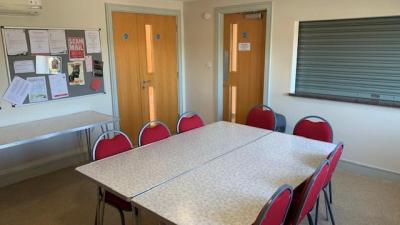 Committee Room for smaller groups or food service