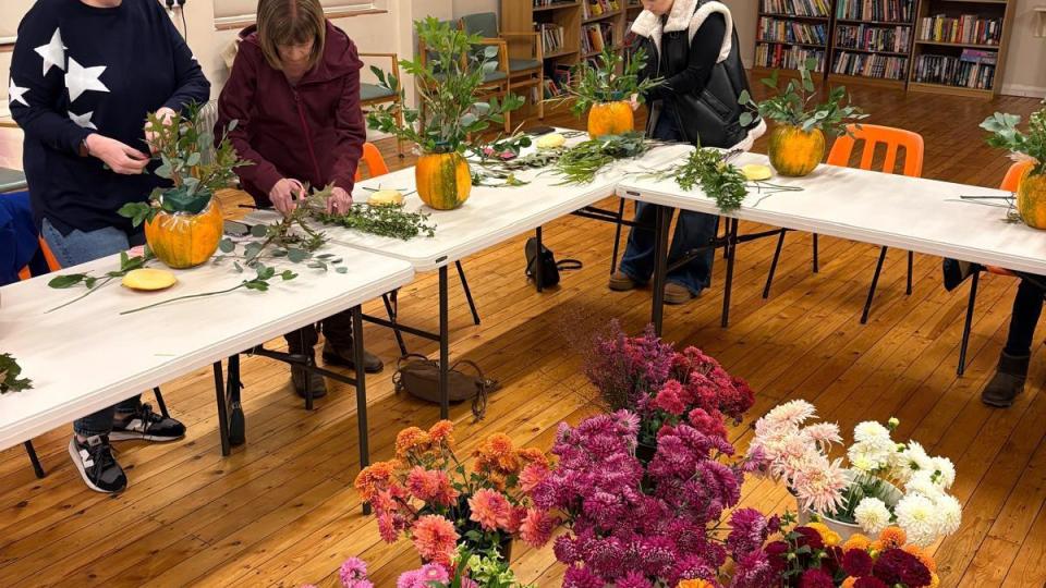 Pumpkin flower workshop