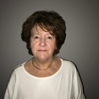 Headshot of Julie Mulqueen